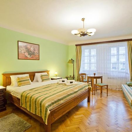 Vinna Kavarna Mikulov Zewnętrze zdjęcie
